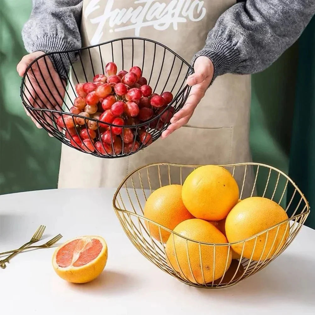 Cesta de frutas vazada de ferro
